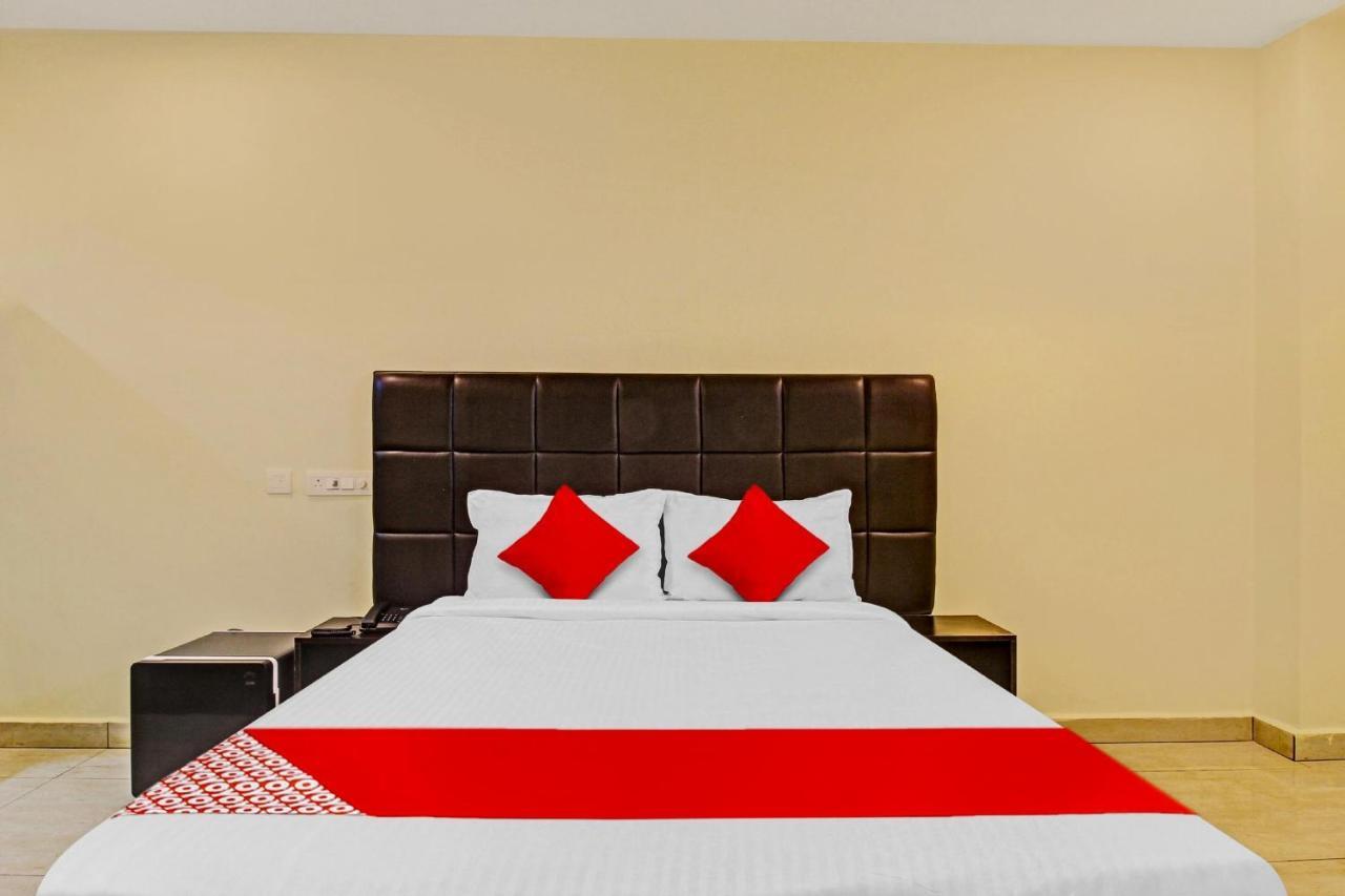 Super Hotel O Lakshmi Royal Inn Varangal Kültér fotó