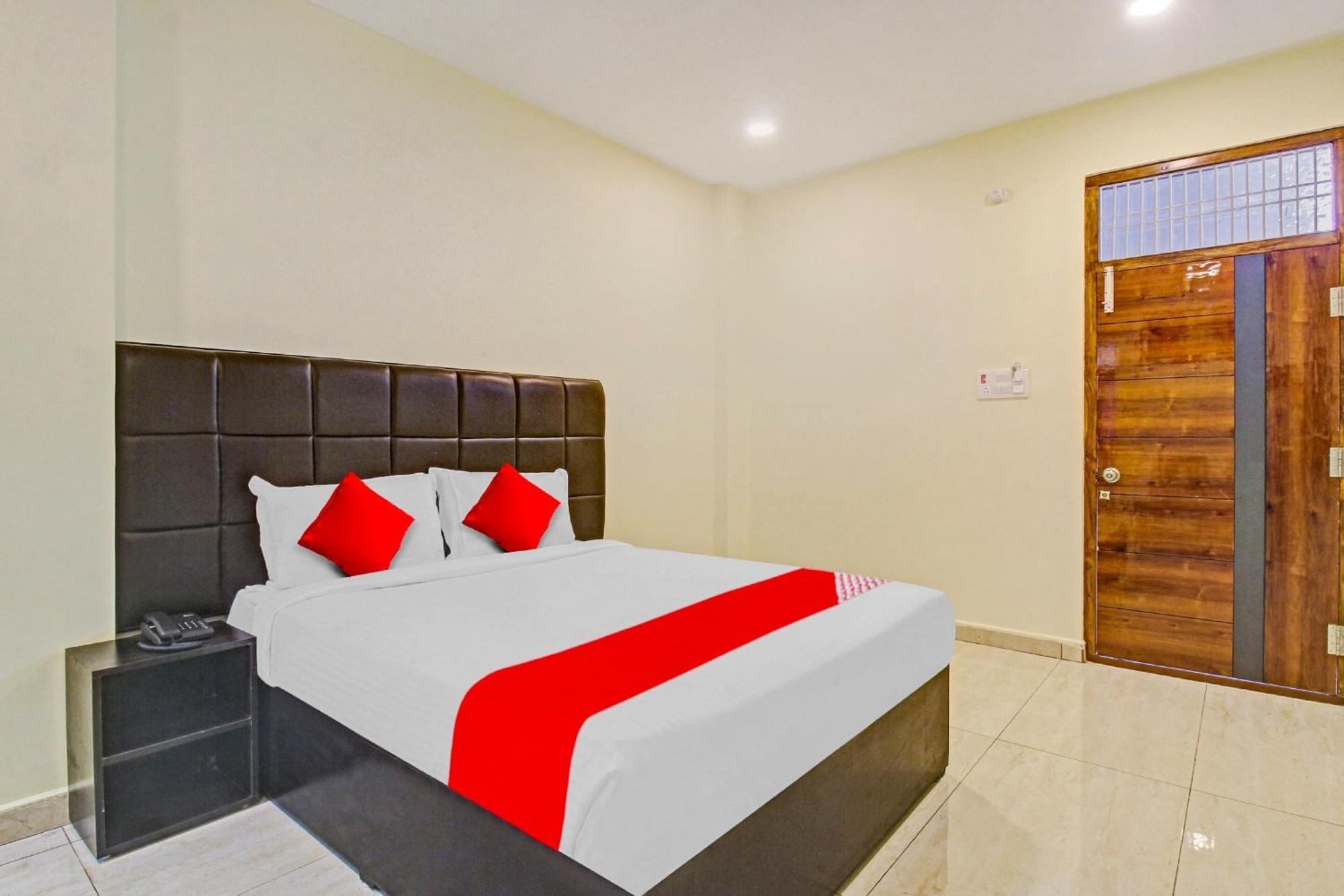 Super Hotel O Lakshmi Royal Inn Varangal Kültér fotó