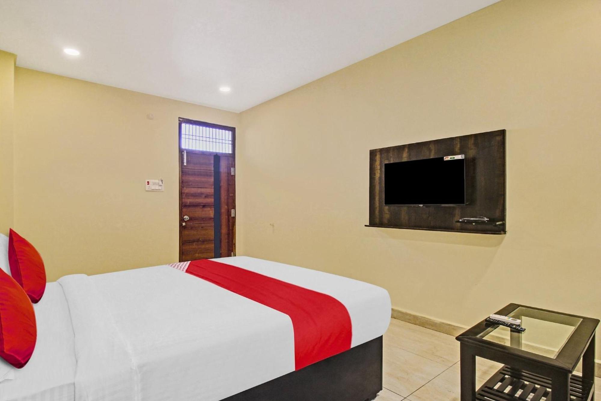 Super Hotel O Lakshmi Royal Inn Varangal Kültér fotó